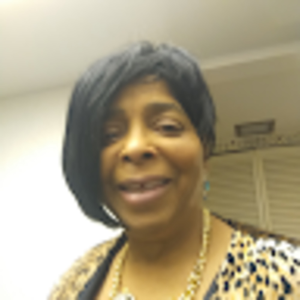 Meet your Posher, Yvonne
